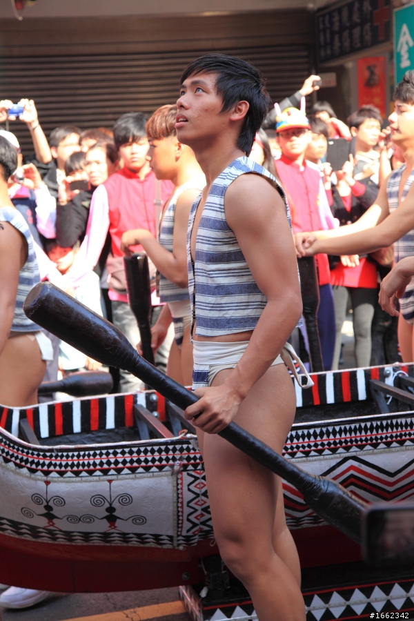2012/2/6 鹿港燈會:很可怕又沒秩序的踩街遊行