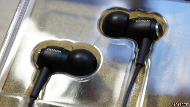 [開箱]低音新愛將 Denon AH-C560-K