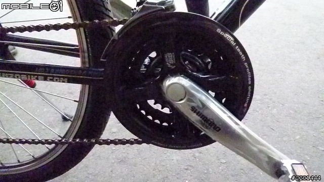 想買人生第一台車，但是這台車配備好像跟原廠車都不一樣!?
