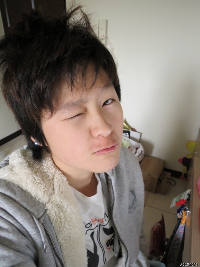 我要 ManMan 變 妹妹！  一起看我變身=)  2/12增