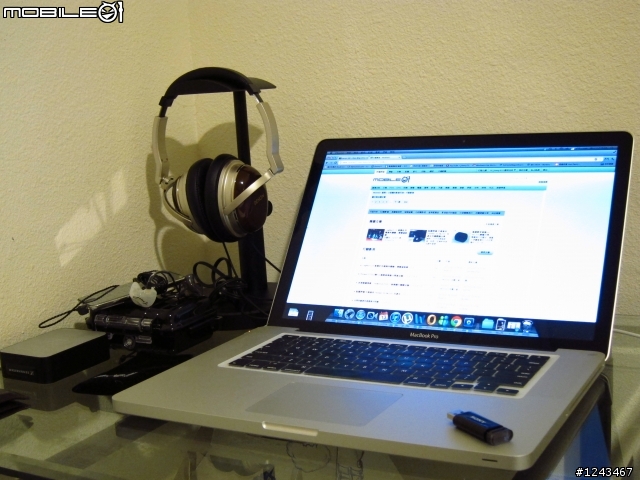 [開箱]Woo Audio Headphone Stand