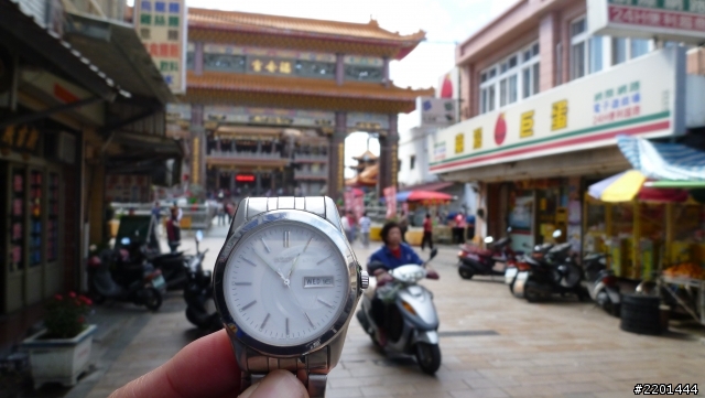 想買人生第一台車，但是這台車配備好像跟原廠車都不一樣!?