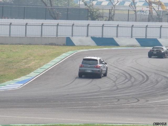 VW 福斯 TIGUAN 參加2012車友會 大鵬灣賽道初體驗~~附圖及影音檔