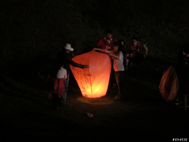 平溪 十分 千燈齊飛 慶元宵