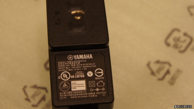 YAMAHA PDX-11開箱試用--令人滿足的可攜式音響
