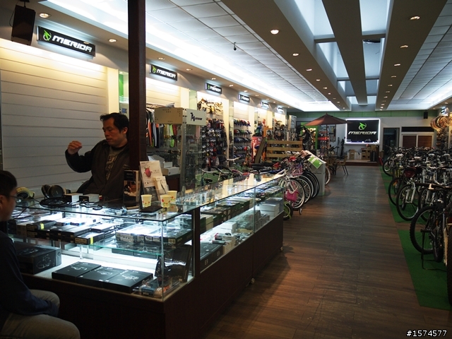 中壢神秘單車耳機店，閒聊喝咖啡好去處XD