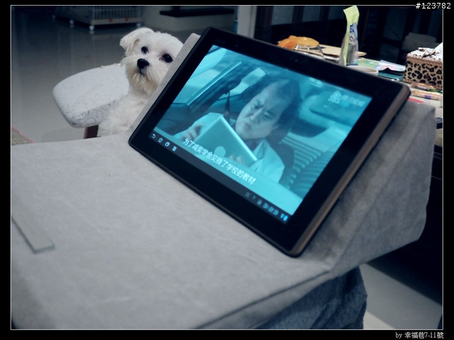 開箱。IPEVO Cushi 2 客廳專用 iPad 2 靠枕