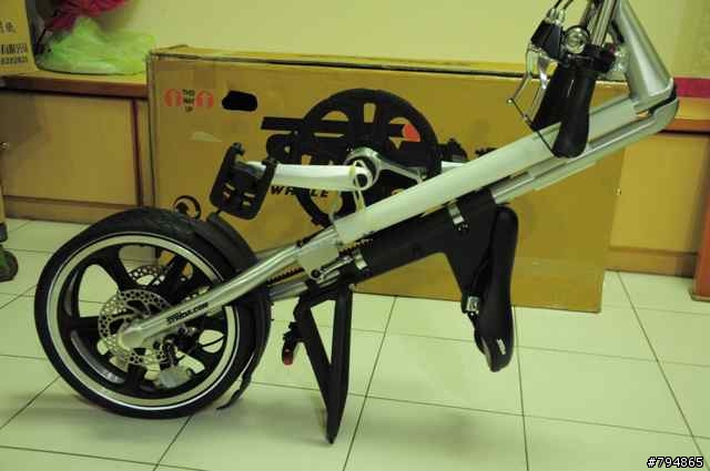 陪我一起流浪的STRiDA LT (拉絲銀)