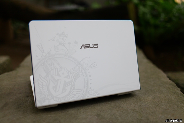 [分享] ASUS華碩新款周杰倫驚嘆號白N45SL簡單開箱