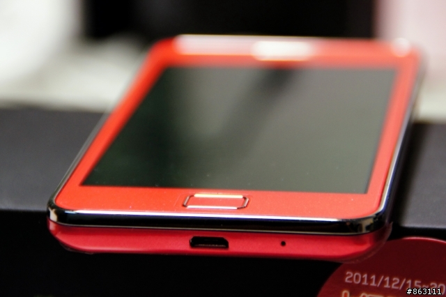 [開箱]Pink 開趴踢 Galaxy Sii 32G粉紅版開箱!!!