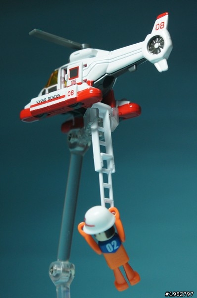 [ TOMICA ] 緊急救援-機動救急HR8直升機人員吊卡組