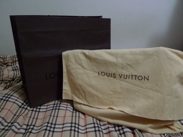 情人節禮物~Louis Vuitton 男生側背包