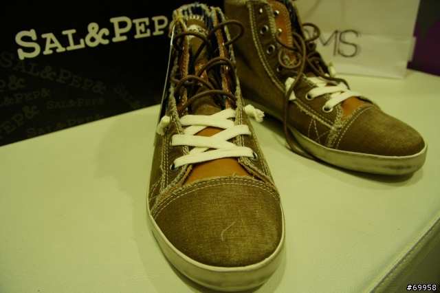 [開箱]ROOMS義大利品牌短靴