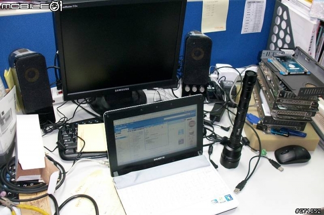 歡樂辦公室(偽)  JBL 4312M 監聽喇叭開箱