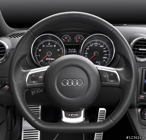 【問題】AUDI TT一代改裝方向盤一問 請教AUDI達人!!!!