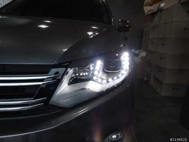 2012 年TIGUAN LED 大燈 有店家改好了~~有心動喔~~