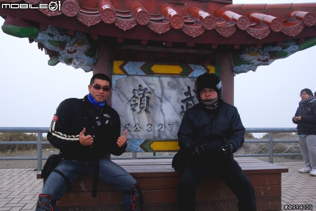 黑白神駒勇闖合歡溪