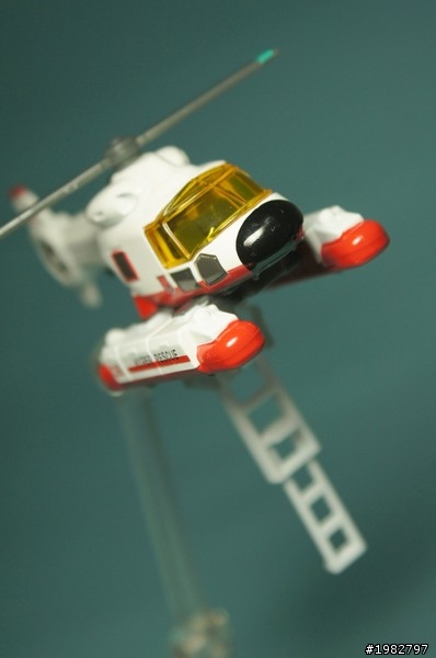 [ TOMICA ] 緊急救援-機動救急HR8直升機人員吊卡組