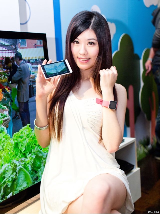 [圖多]  難以抵抗的誘惑 XPERIA S !