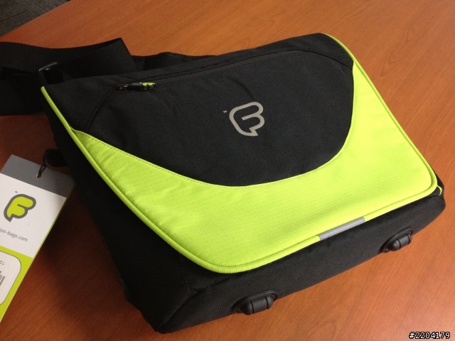 [開箱文]英國名牌筆電包Fusion Gig Bags 入手~*(圖多)