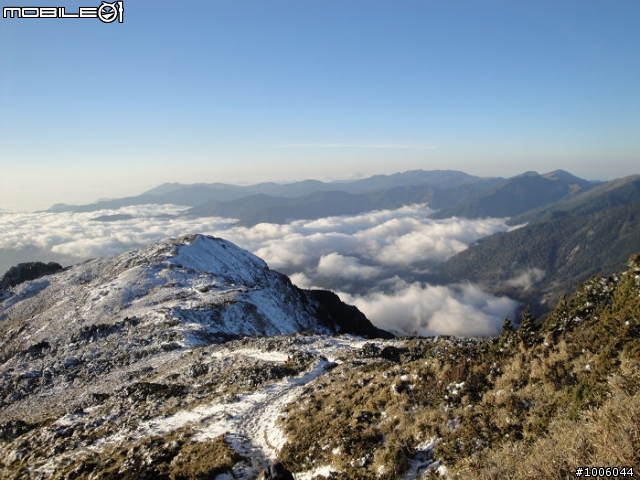 風起雲湧．雪舞向陽。