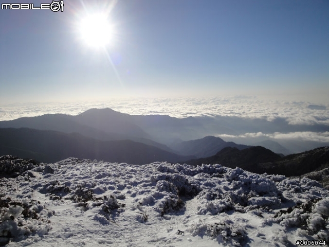 風起雲湧．雪舞向陽。