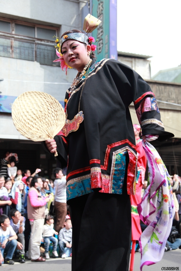 2012/2/6 鹿港燈會:很可怕又沒秩序的踩街遊行