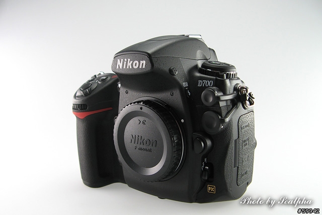 遲來的開箱文-Nikon D700