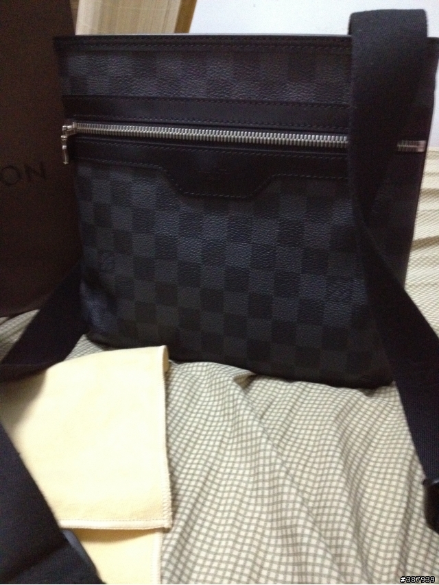 [簡易開箱] LV Damier Graphite Thomas Mail Bag....