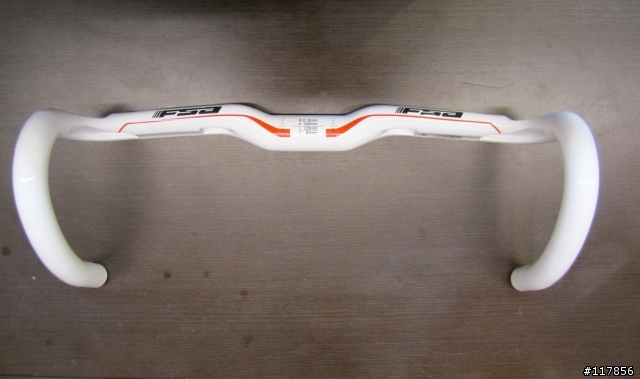 開箱 2012 GIANT TCR ADVANCED SL ISP 拼了~纏纏A 給他換下去~~
