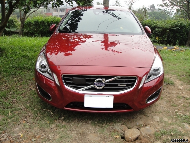 已經買很久的佛郎明哥紅new s60 ,也來po個圖