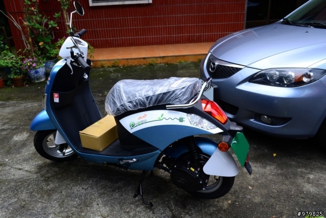 [開箱] 中華汽車 e-moving plus。