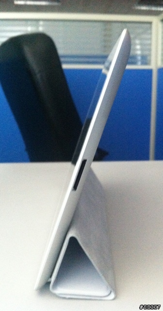 New iPad with Smart Cover plus 透明背蓋
