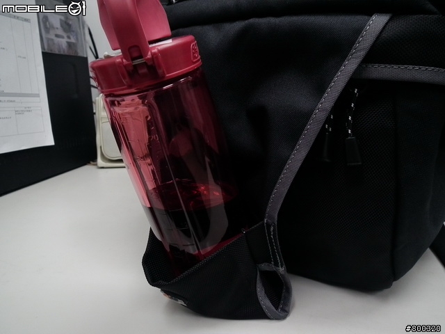 [開箱] 帶大腳架旅遊Lowepro CompuRover AW 羅普 電腦羅孚客 相機後背包
