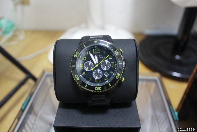 ～簡易開箱～MARC JACOBS & G-SHOCK 雖然都不是太高級 但還是要開箱一下