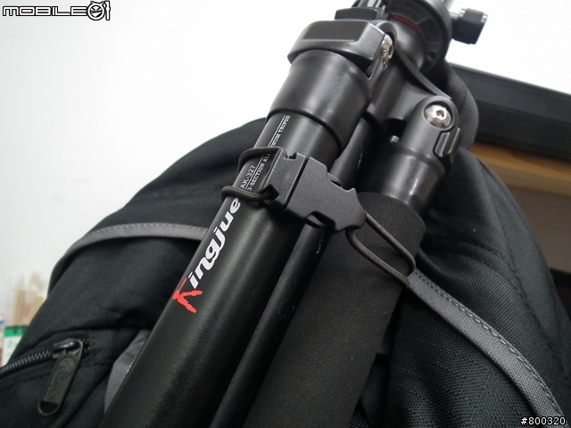 [開箱] 帶大腳架旅遊Lowepro CompuRover AW 羅普 電腦羅孚客 相機後背包