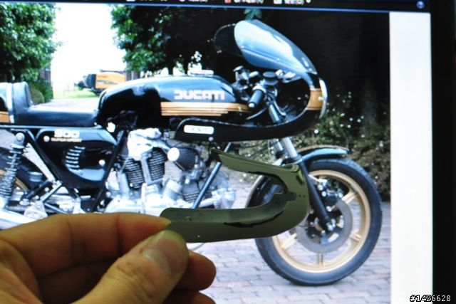 機車聰聰聰 --- 1/12  DUCATI 900SS 製作分享