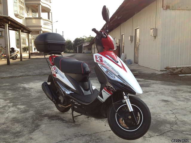 小小GP上GIVI E350後箱
