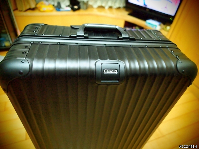 RIMOWA BLACK TOPAS 開箱 分享