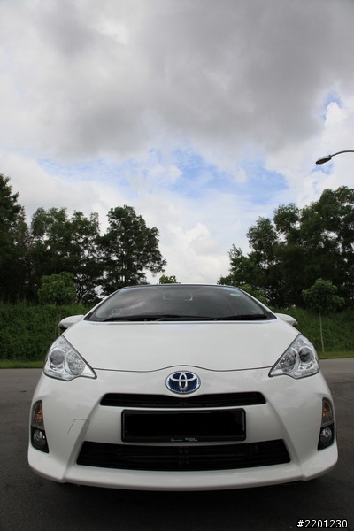 [不專業開箱圖] Prius C