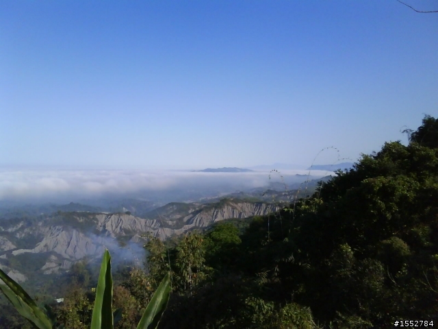 高雄中寮山的雲海