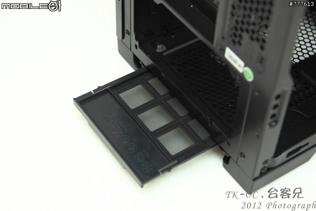 Corsair入門Gaming Case 300R簡單輕鬆看