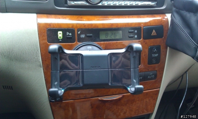 SONY Xperia S 車用固定架~