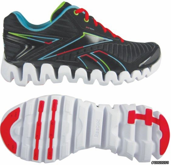 工作壓力大嗎？ 慢跑吧!!  Reebok Zigtech開箱分享