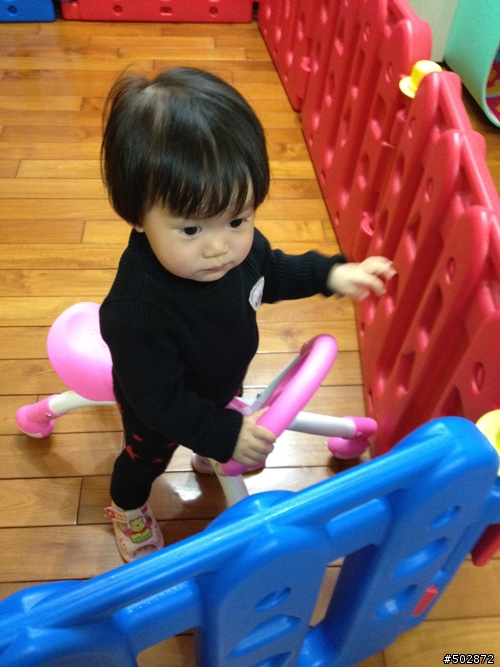 <開箱>小杜麗的IIMO三輪車+YBIKE學步車PEWI