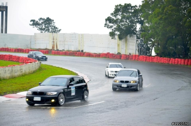 [2012.03.11] B1家族獨走賽 @ TIS龍潭賽車場 (E87+E82車系)