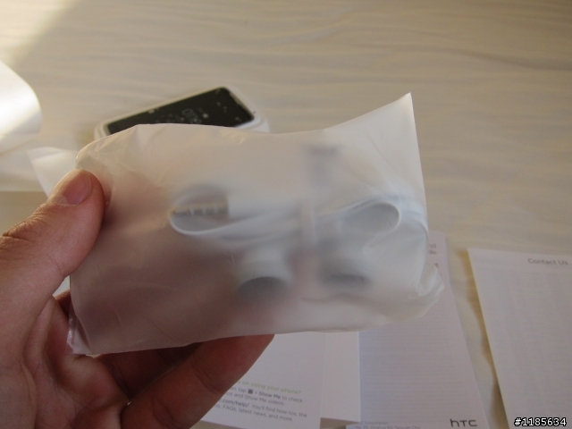 [澳洲] HTC One X 開箱 （疑似淺黃斑又出現）