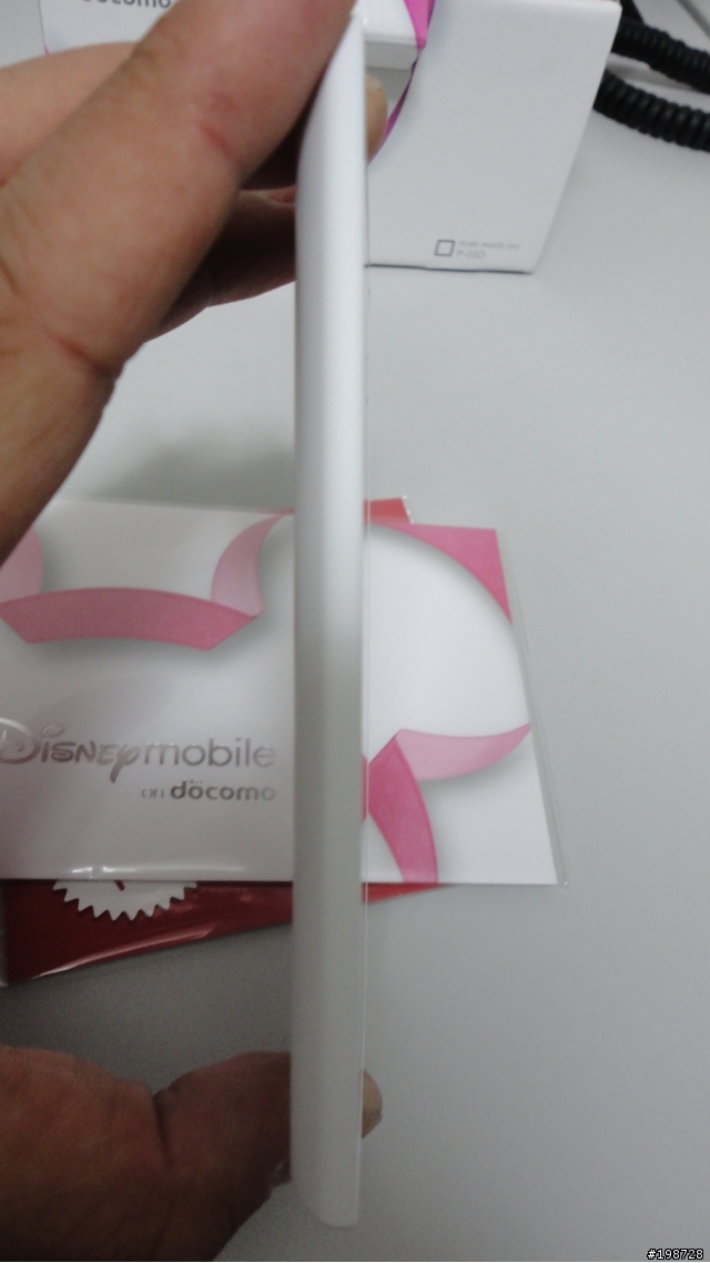 Disney Mobile P-05D......開箱~~