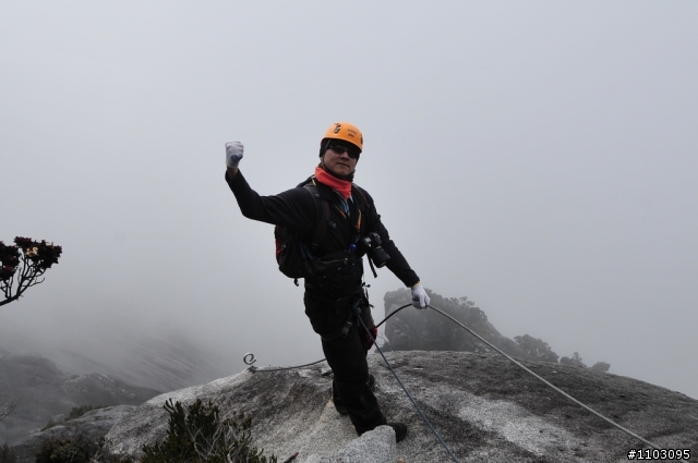 [神山-沙巴] 神山加碼極限攀岩Via Ferrata-Low's Peak Circuit 差點回不來了20120228