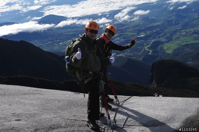 [神山-沙巴] 神山加碼極限攀岩Via Ferrata-Low's Peak Circuit 差點回不來了20120228